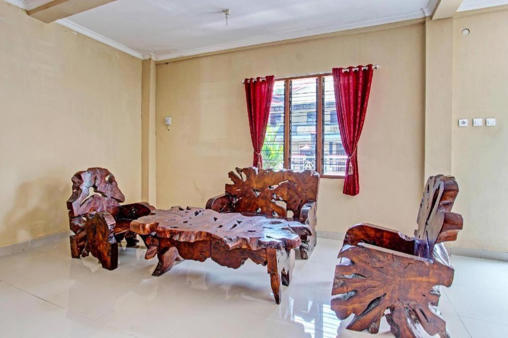 Oyo 91353 Hotel Surya Andesa Klaten 外观 照片